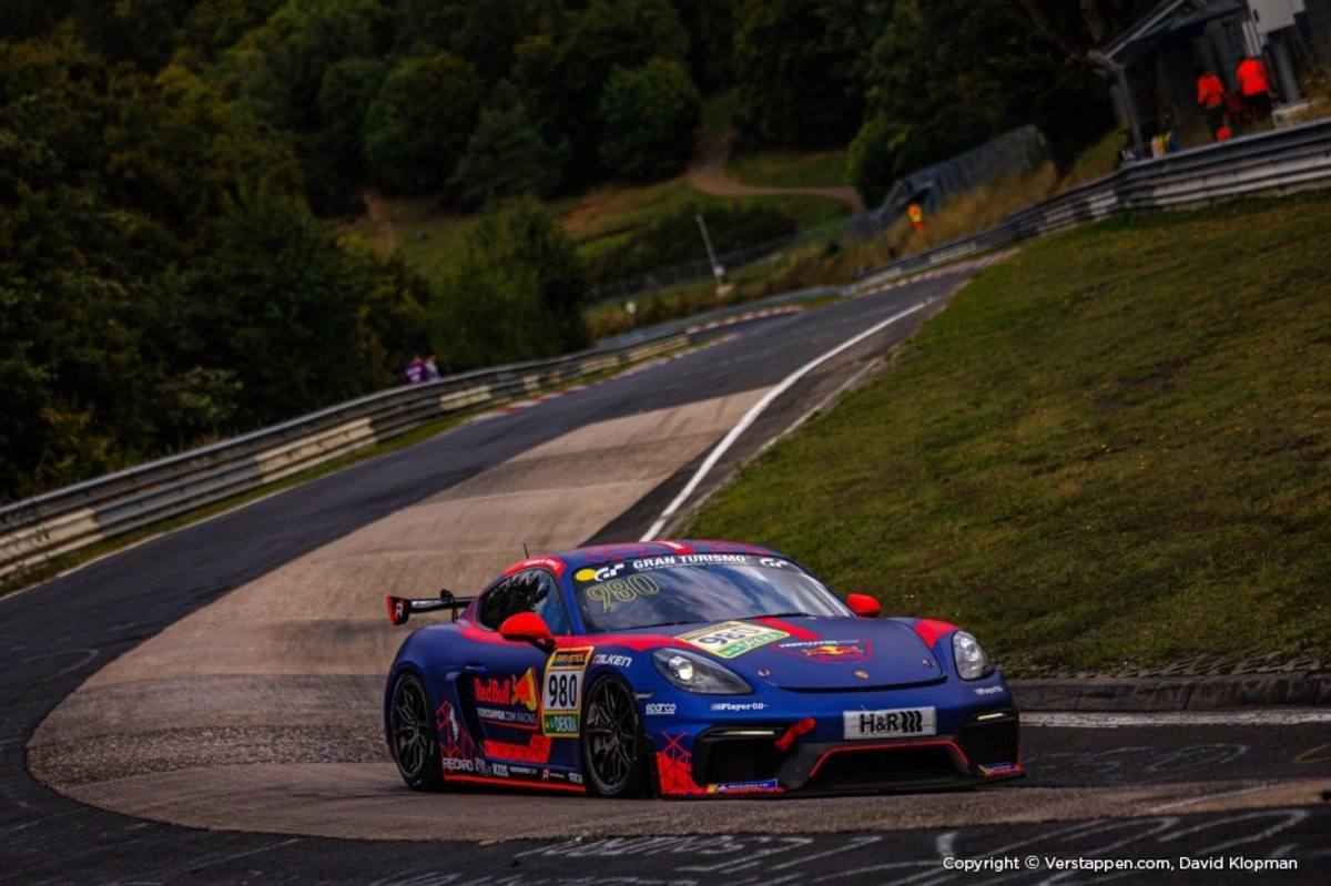 Imagem de contexto do artigo Verstappen foi ao júri para receber a "carta" e vai correr no Nurburgring Nordschleife