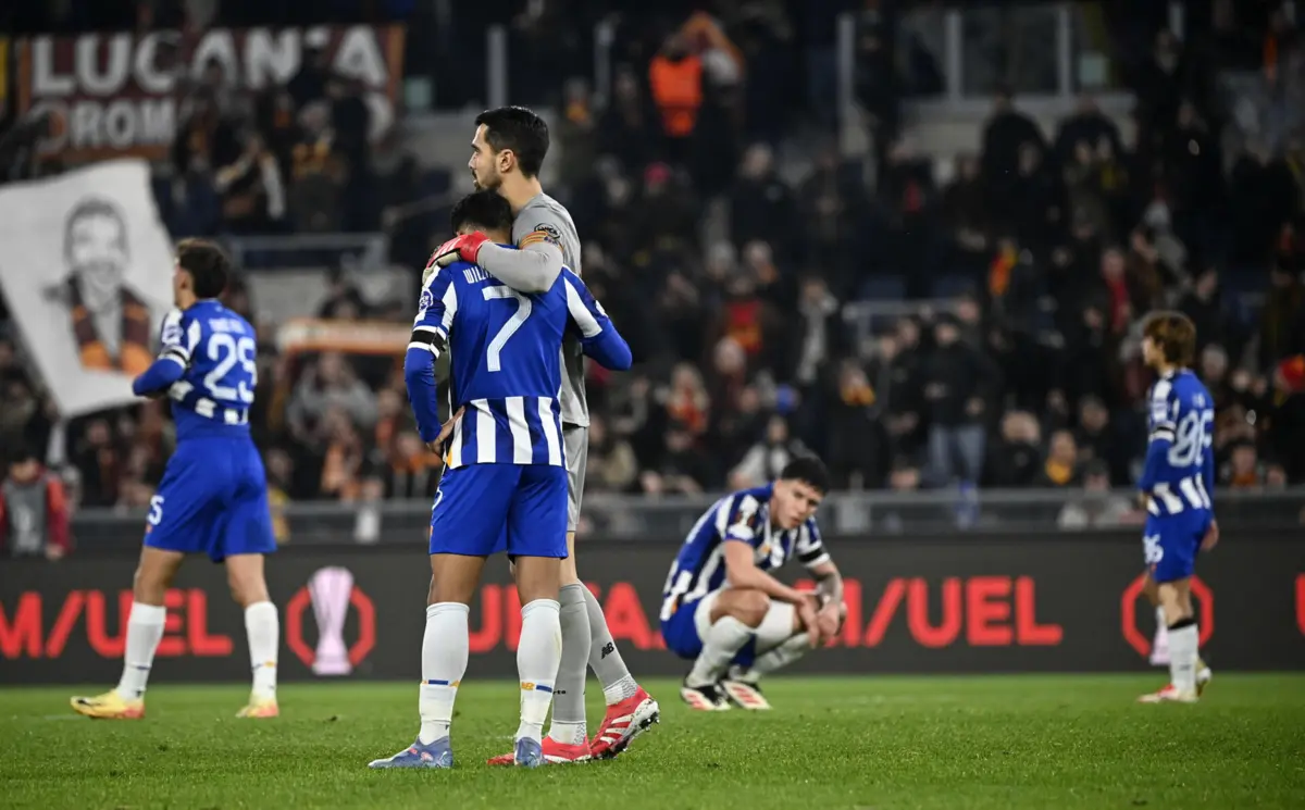 FC Porto eliminado pela Roma (Créditos: EPA)