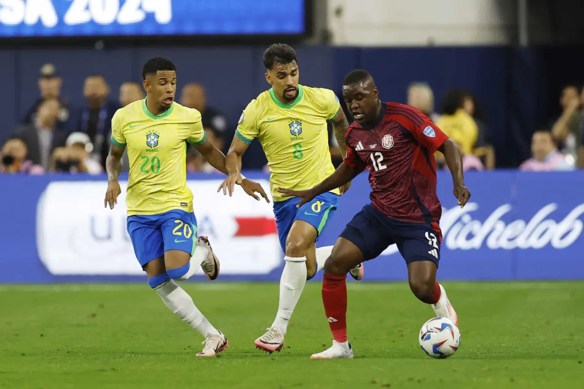 Savinho, Paquetá e Joel Campbell, na Copa América (Buda Mendes/AFP)
