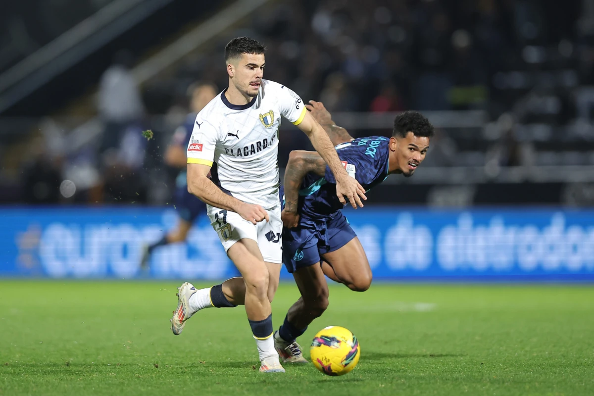 Imagem de contexto do artigo Famalicão: Rodrigo Pinheiro embala para o Europeu