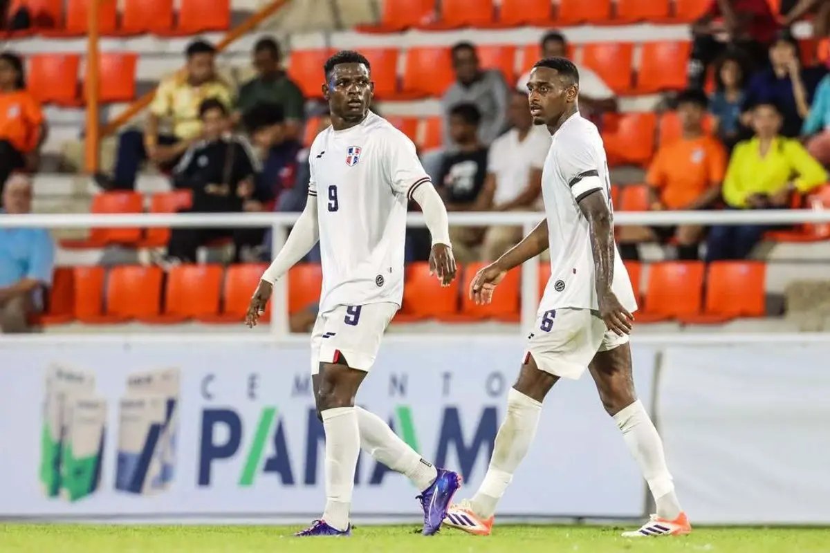 Pablo Rosario à direita