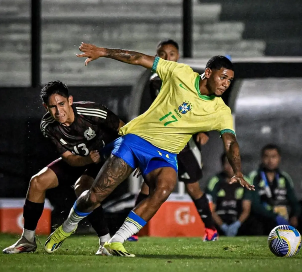 Imagem de contexto do artigo Rayan Lucas, alvo do Sporting, marca pelos sub-20 do Brasil