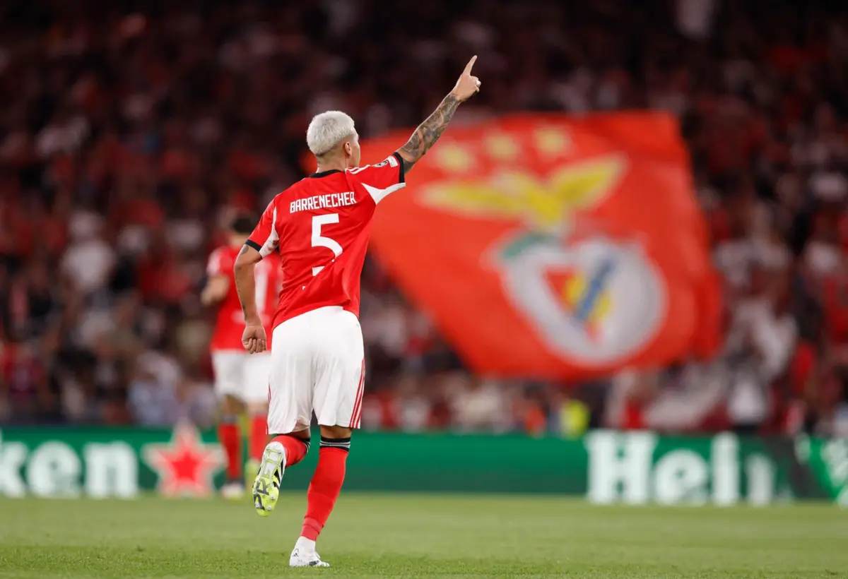 Barrenechea cumpre a primeira época no Benfica