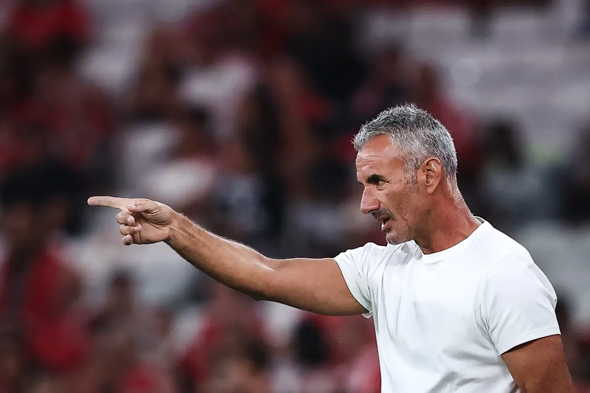 Imagem de contexto do artigo Ivo Vieira: "Prefiro morrer de pé do que andar a refugiar-me atrás de desculpas"