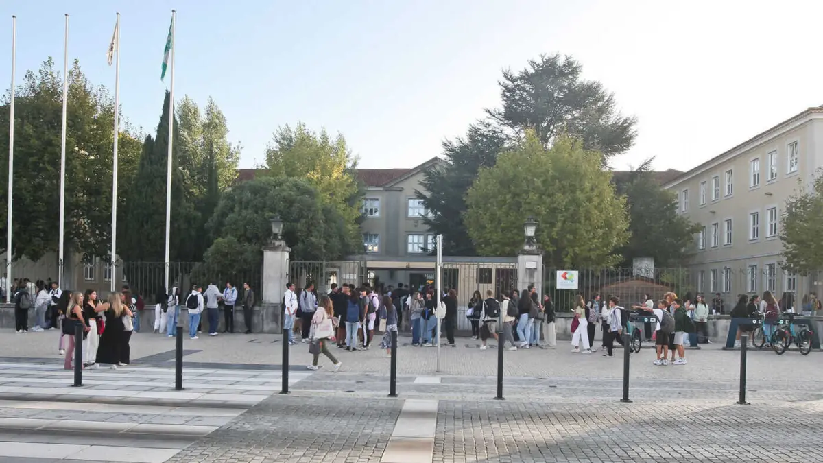 Imagem de contexto do artigo Greve dos funcionários escolares com adesão de 65% encerra 50 escolas