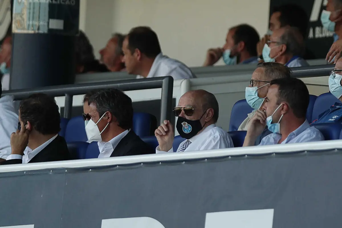 Imagem de contexto do artigo "Fica a capacidade de Pinto da Costa de lutar por um clube sem qualquer reserva"