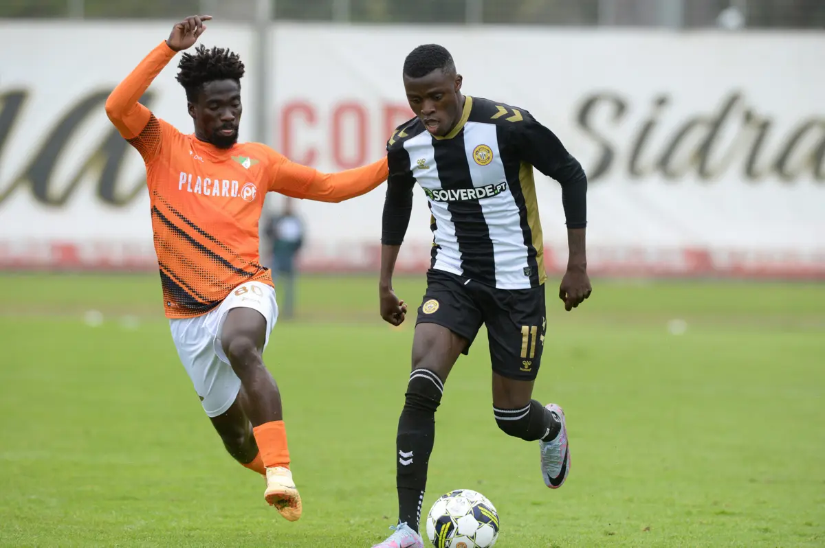 Witi com a camisola do Nacional (Créditos: Hélder Santos/Aspress)