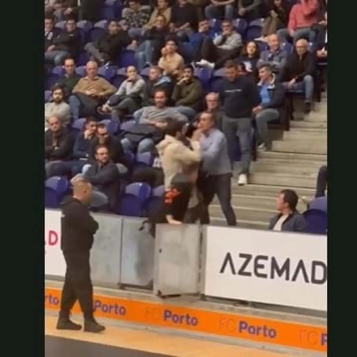 Imagem de contexto do artigo Henrique Ramos recebeu pedido de desculpa de António Sá: "Se o juiz ler isto, peço que tire deste terror quem teve episódios comigo"