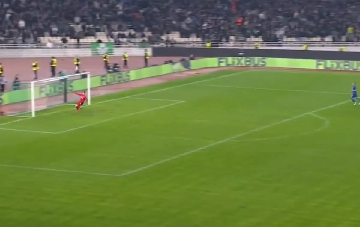 Imagem de contexto do artigo Ioannidis, que foi alvo do Sporting, marca com uma "chapelada" na Liga Conferência