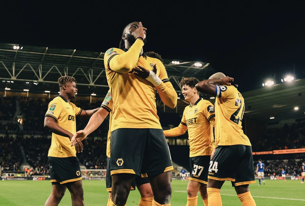 Imagem de contexto do artigo Vítor Pereira afasta Everton na Taça da Liga inglesa, Marco Silva também vence