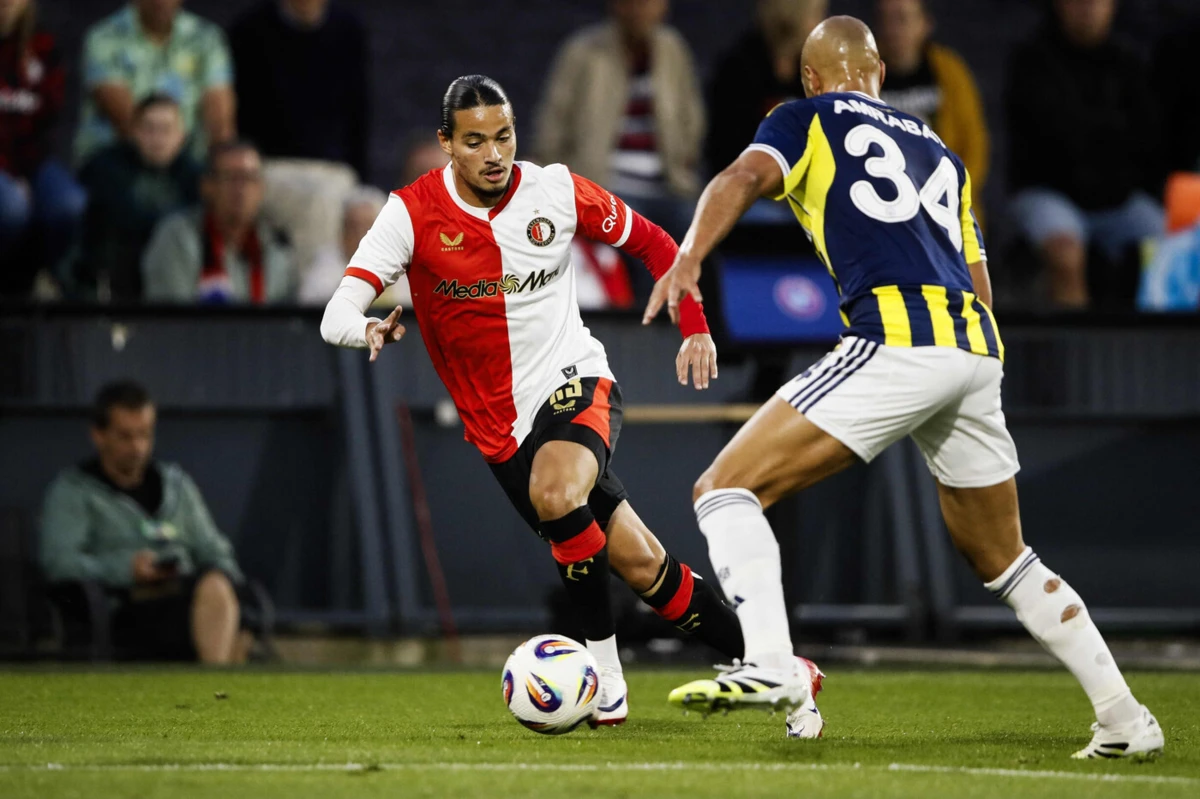Moussa renovou recentemente pelo Feyenoord (Créditos: Lusa)