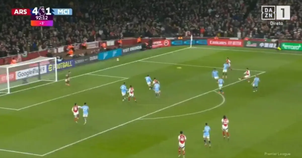 Imagem de contexto do artigo Arsenal arrasa Manchester City com mão cheia de golos: veja todos