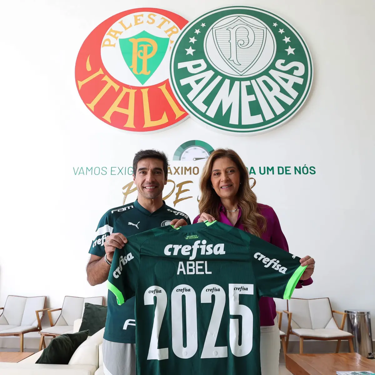 Imagem de contexto do artigo Oficial: Abel Ferreira prolonga contrato com o Palmeiras