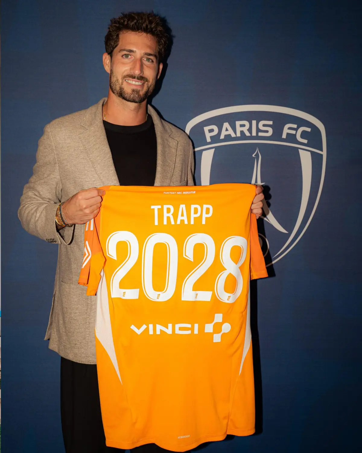 Imagem de contexto do artigo Ex-PSG Kevin Trapp assina pelo rival Paris FC