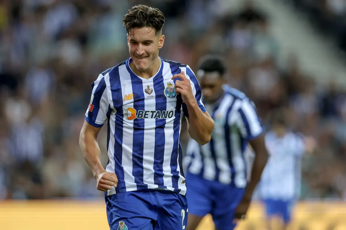 Deniz Gul festeja o golo ao Arouca (Créditos: Miguel Pereira)