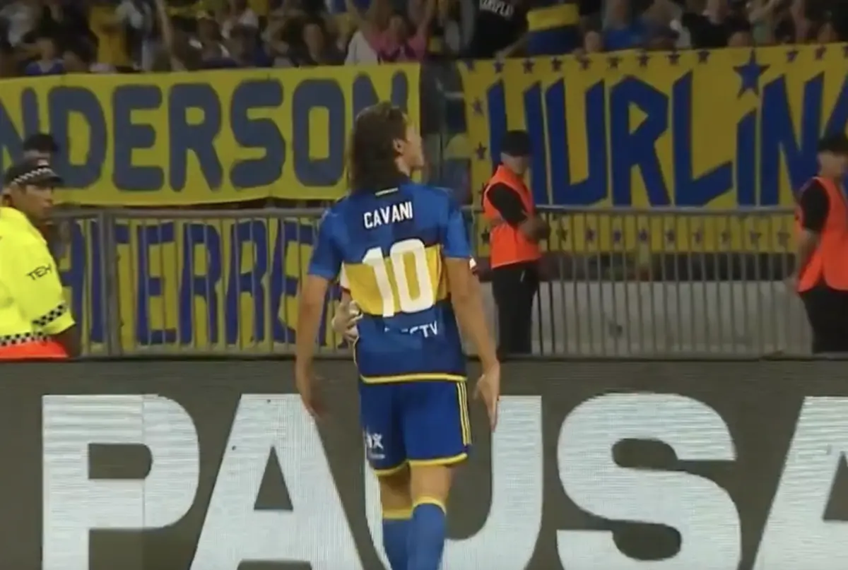 Imagem de contexto do artigo Cavani marcou de bicicleta na vitória do Boca Juniors. Veja o golo