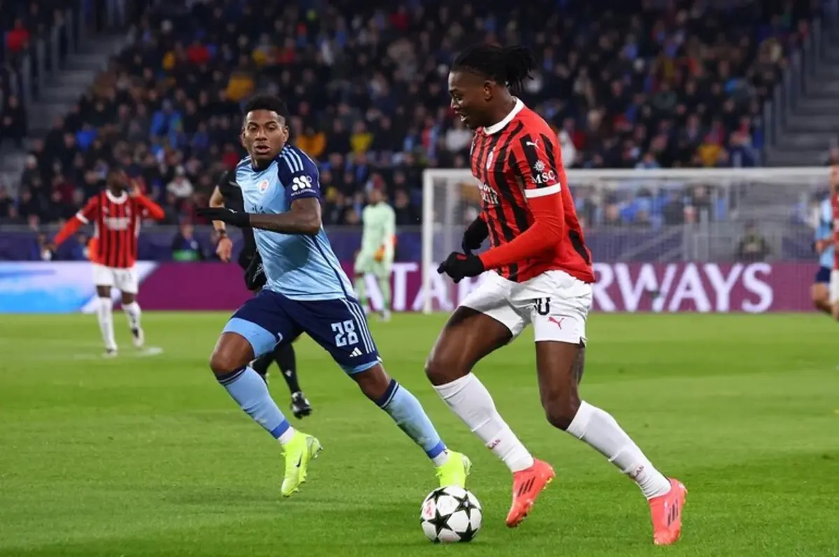Imagem de contexto do artigo Veja o resumo do Slovan Bratislava-Milan com golo de Rafael Leão