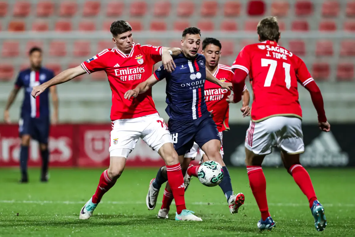 Jevsenak, à esquerda (Créditos: Mário Vasa/Global Imagens)