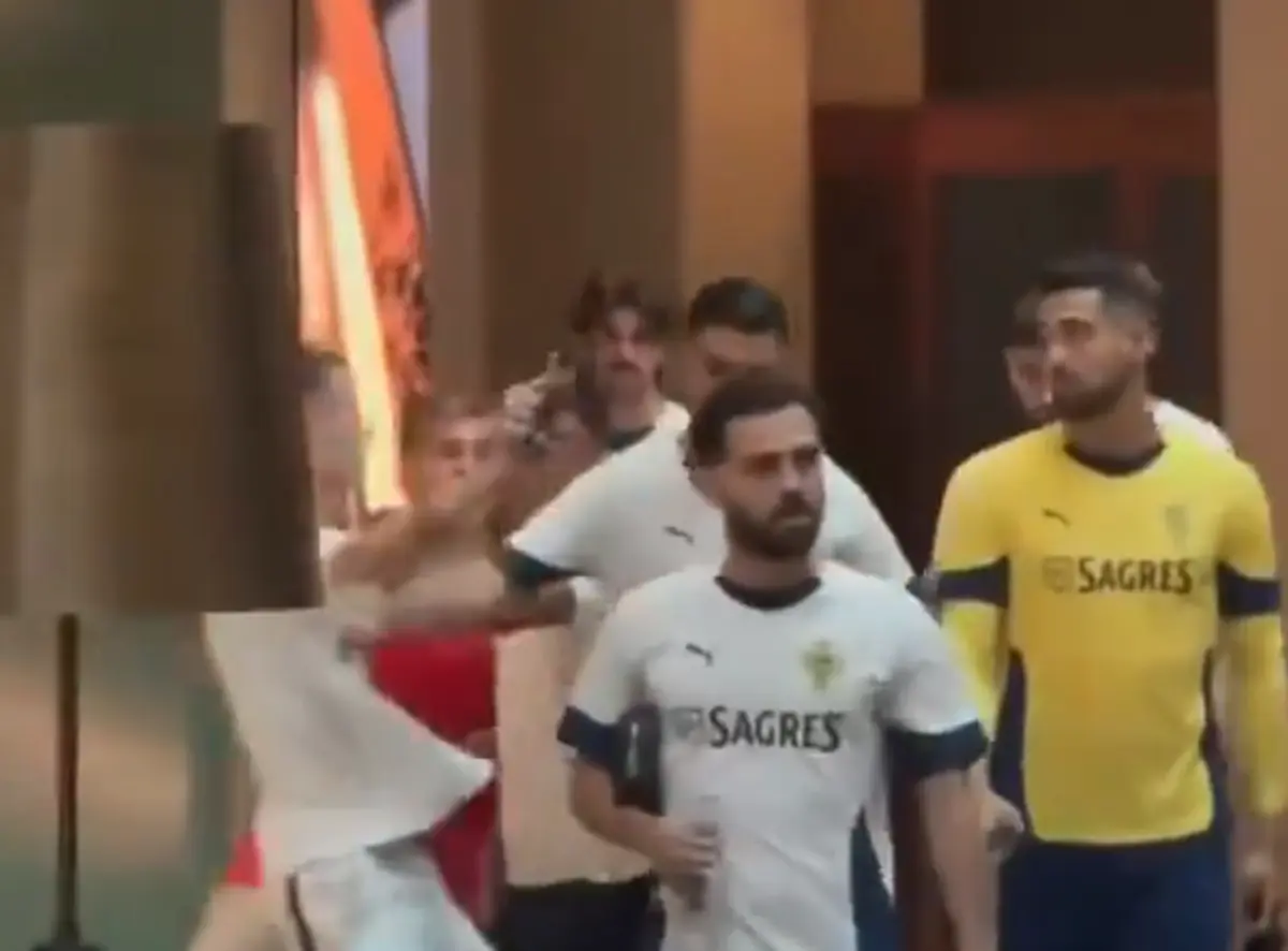 Imagem de contexto do artigo Cristiano Ronaldo deu "chega para lá" a um fã que "forçou" uma selfie