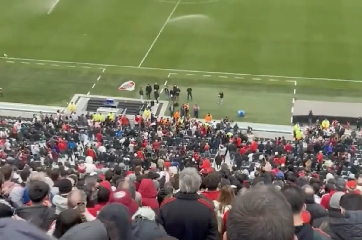 Imagem de contexto do artigo Adeptos do River Plate cantaram polémica música racista durante homenagem a Enzo Fernández
