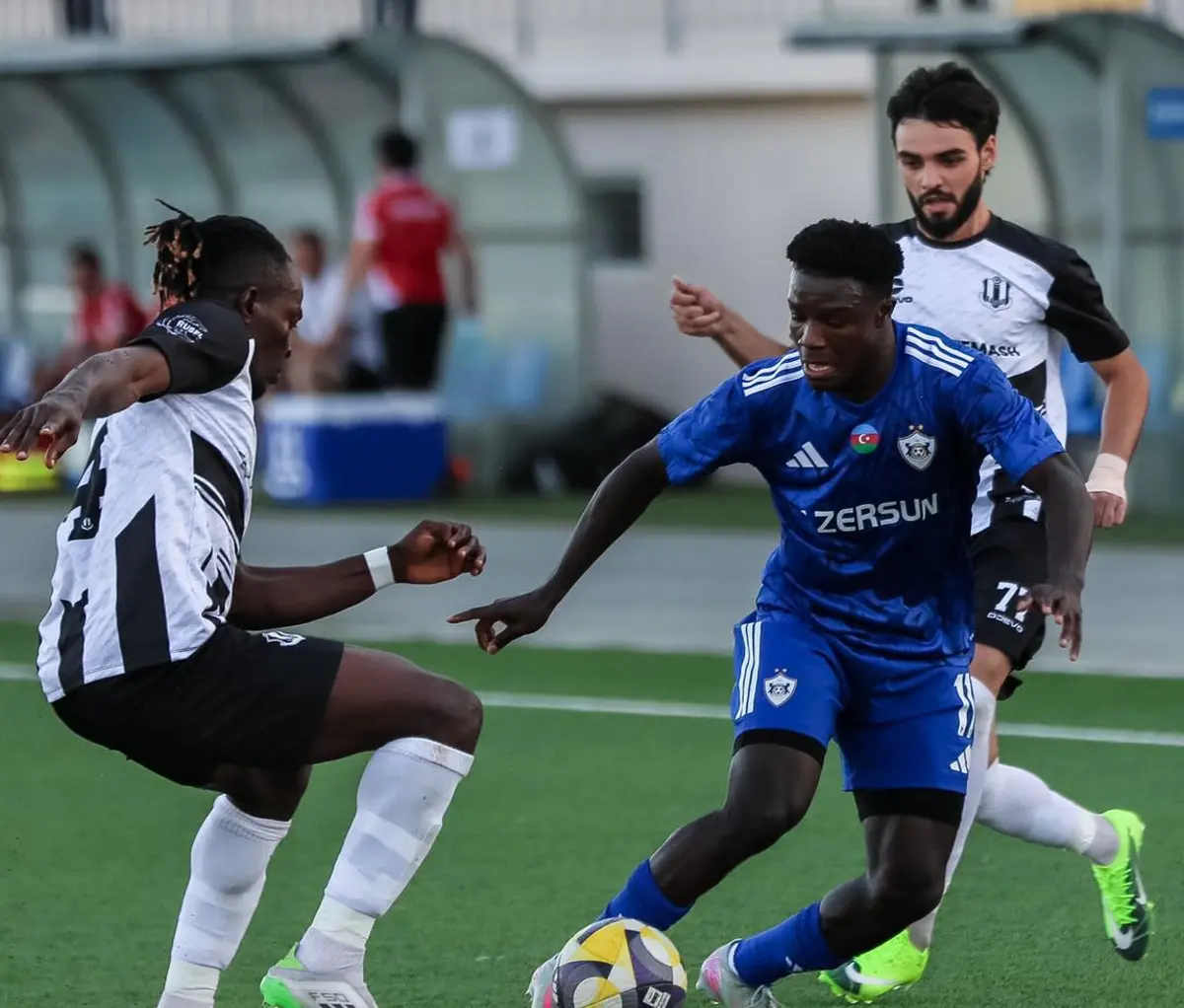 Imagem de contexto do artigo Qarabag, adversário do Benfica, vence para o campeonato do Azerbaijão