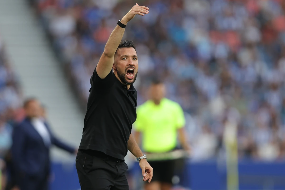 Imagem de contexto do artigo Farioli e as lesões do FC Porto: "Fomos um pouco azarados neste período"