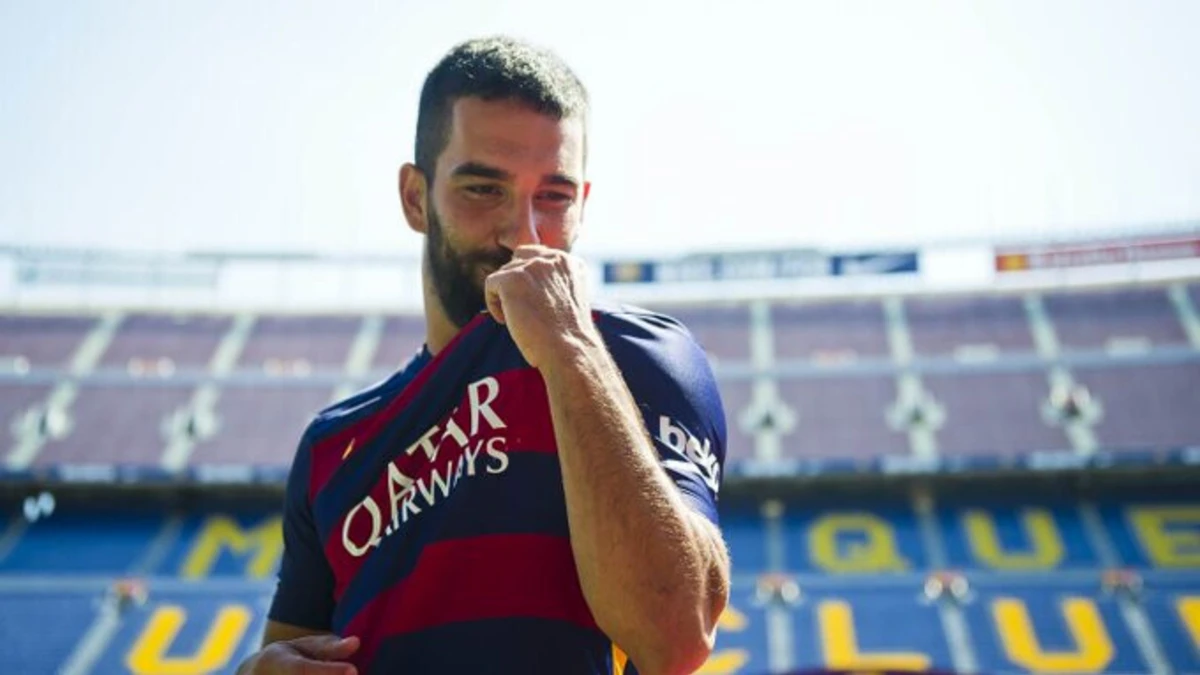 Arda Turan, quando jogava no Barcelona (Créditos: Barcelona)