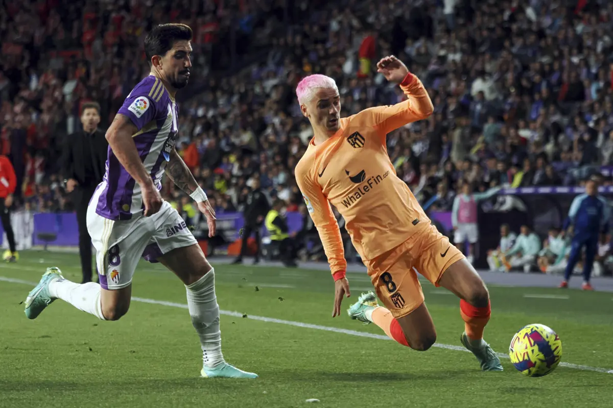 Monchu à esquerda na imagem (Créditos: EPA)