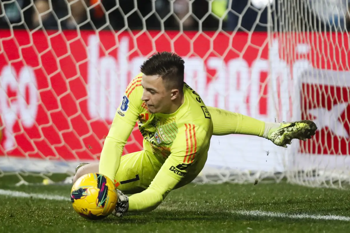 Imagem de contexto do artigo Trubin volta a reagir a rumores: "Sei tudo através das notícias e do Instagram"