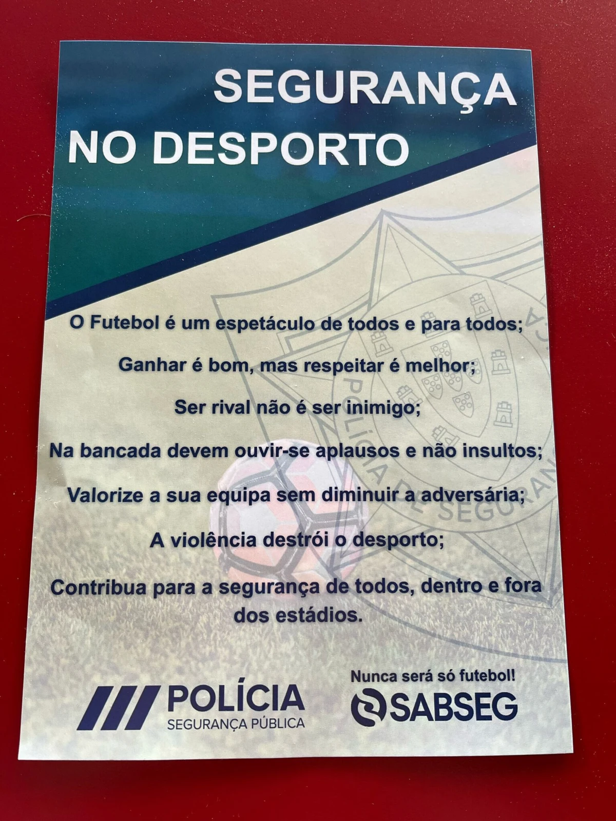Imagem de contexto do artigo PSP lança campanha de apelo à segurança: "A violência destrói o desporto"