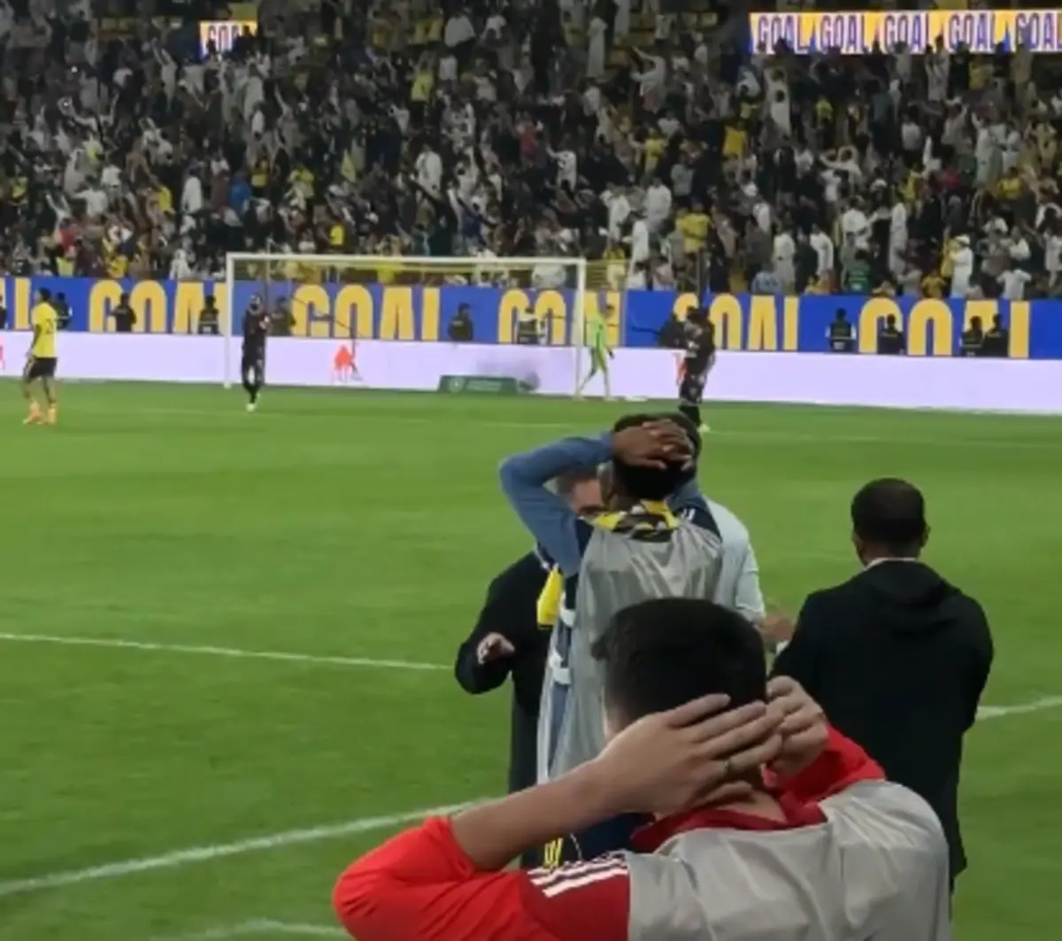 Imagem de contexto do artigo Golaço de Cristiano Ronaldo deixou banco do Al Nassr de mãos na cabeça: veja o vídeo