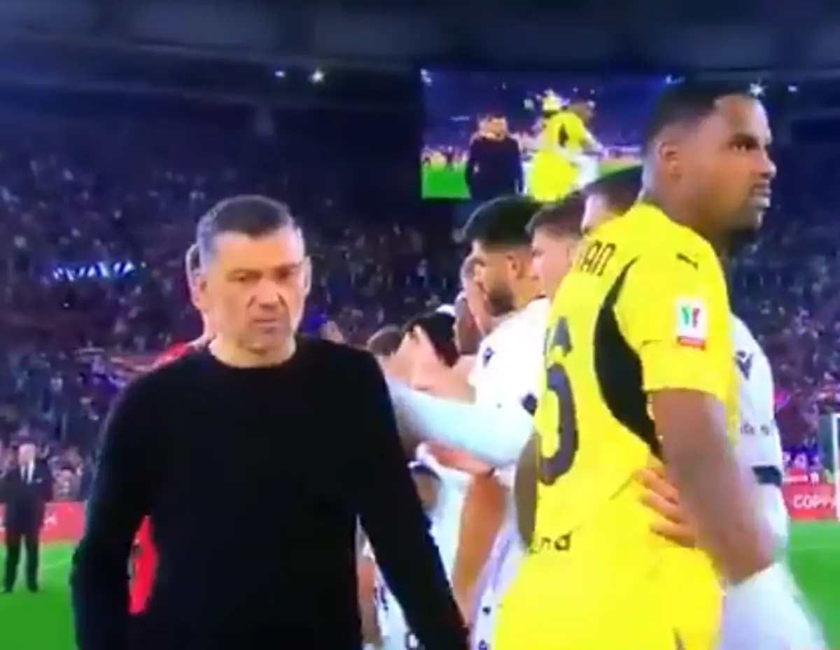 Imagem de contexto do artigo Intencional ou descuido? Sérgio Conceição não cumprimentou Calabria no Milan-Bolonha