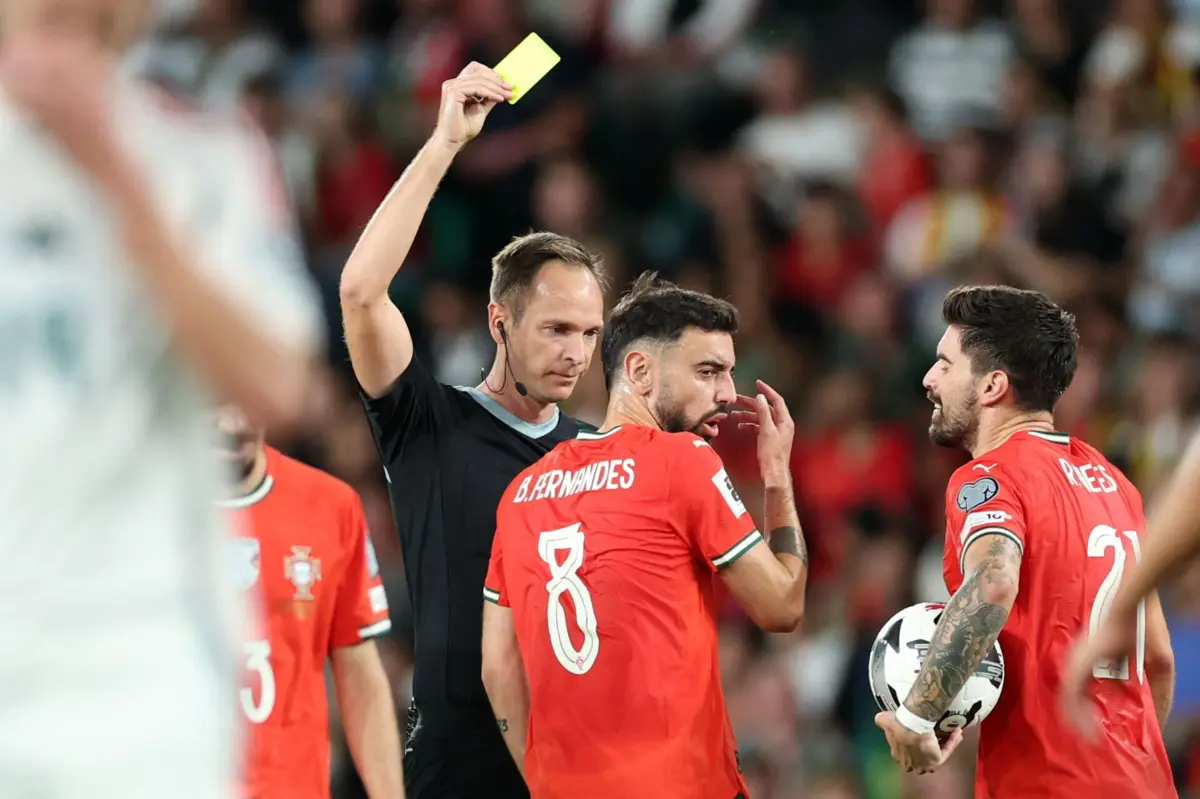 Bruno Fernandes viu cartão amarelo