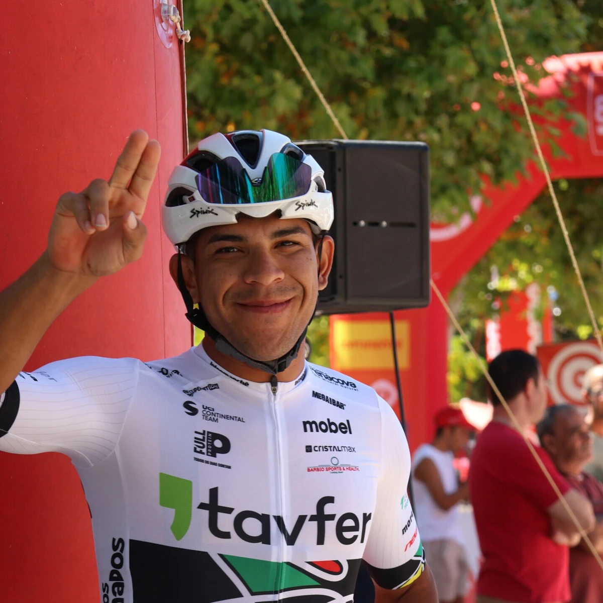 Imagem de contexto do artigo Leangel Linarez ganha primeira etapa do Grande Prémio JN