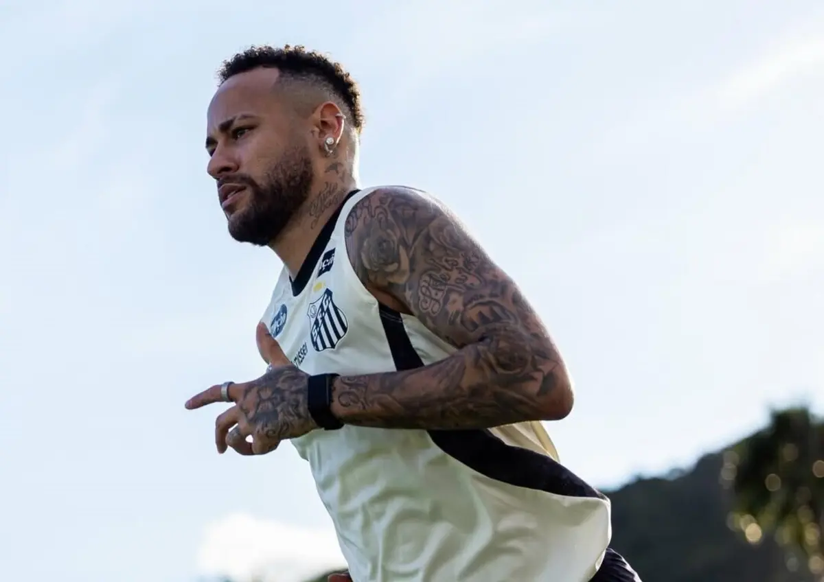 Neymar regressou aos treinos esta terça-feira, dia 27 de janeiro