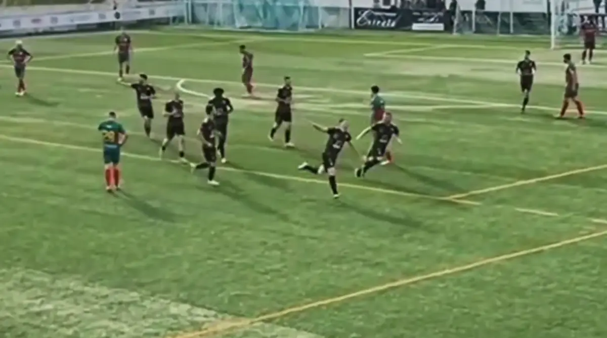 Imagem de contexto do artigo NA AF Porto a pensar no prémio Puskás: "É dos melhores golos do mundo!"