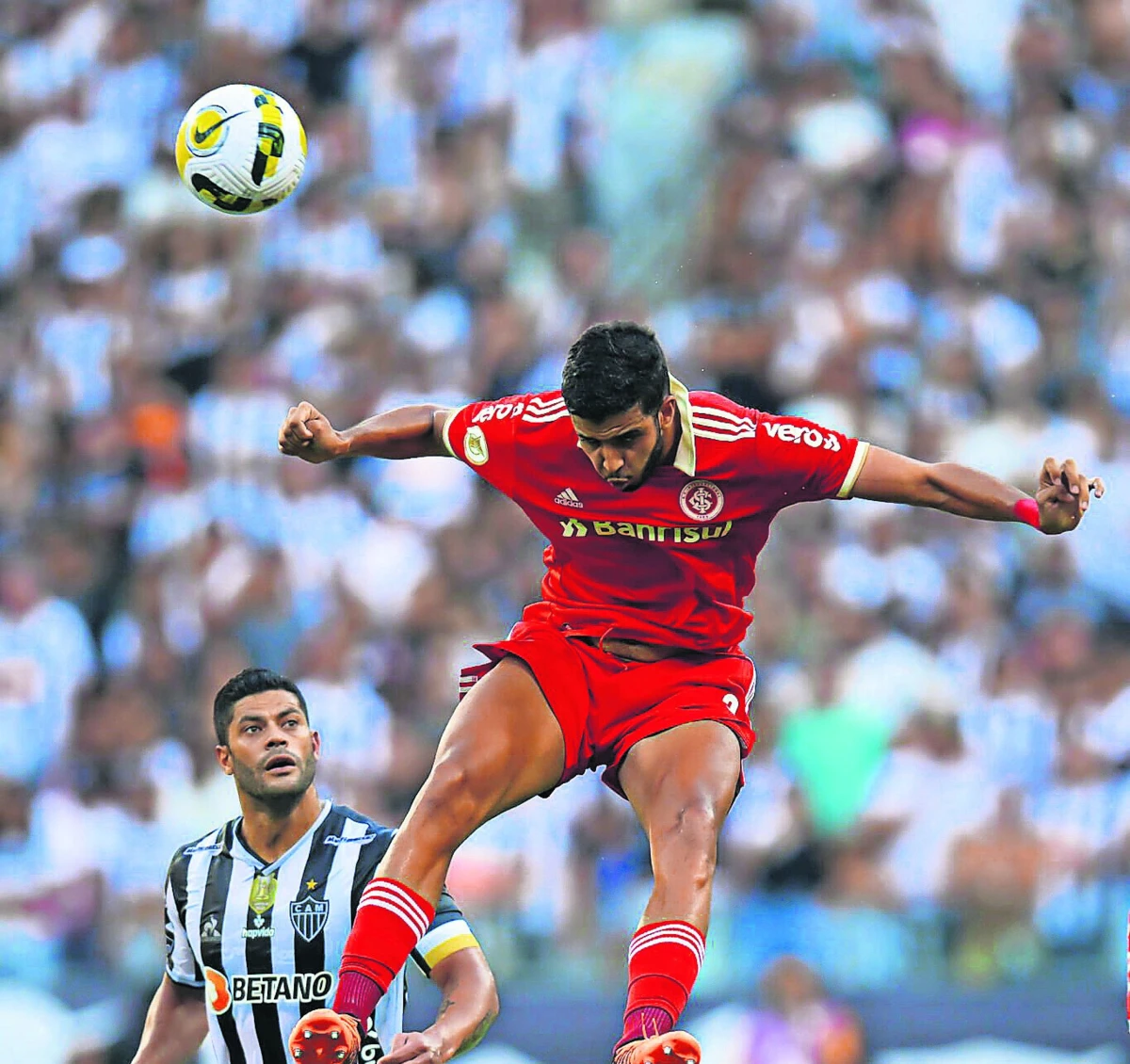 Kaique Rocha contratado ao Internacional