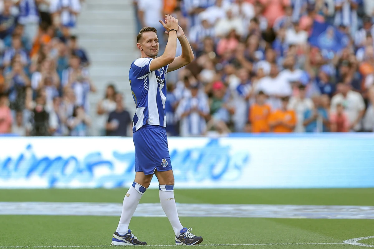 Imagem de contexto do artigo Luuk de Jong: "Ninguém sabia e aconteceu. Tentámos surpreender os adeptos..."