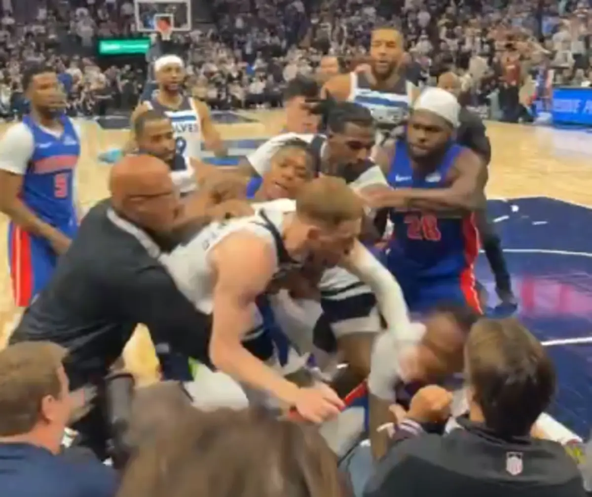 Imagem de contexto do artigo Timberwolves-Pistons: cenas de pancadaria resultam em sete expulsões