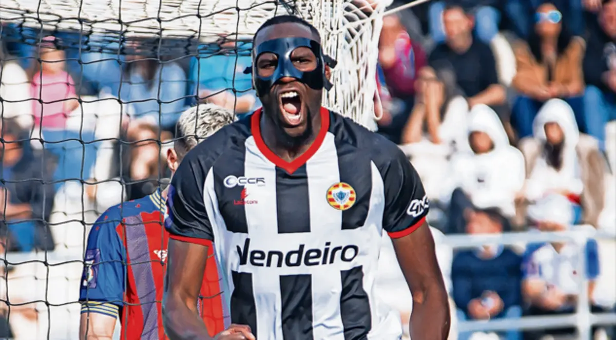 Sangaré brilha ao serviço do Varzim