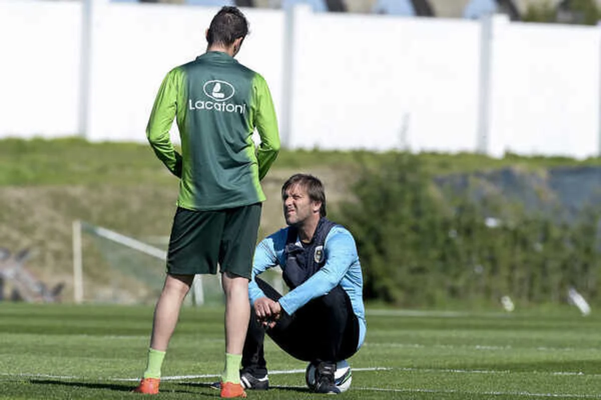 Pedro Martins com Lionn, no Rio Ave. (créditos: (Fãbio Poço / Global Imagens)