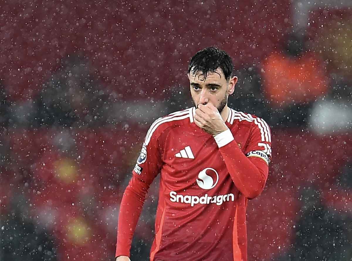 Imagem de contexto do artigo Bruno Fernandes assiste no Manchester United-Ipswich. Ora veja