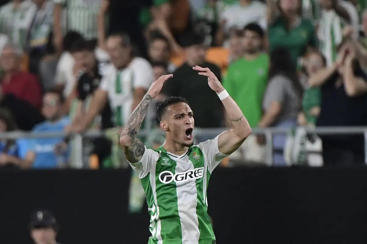 Antony reencontrou a felicidade no Bétis