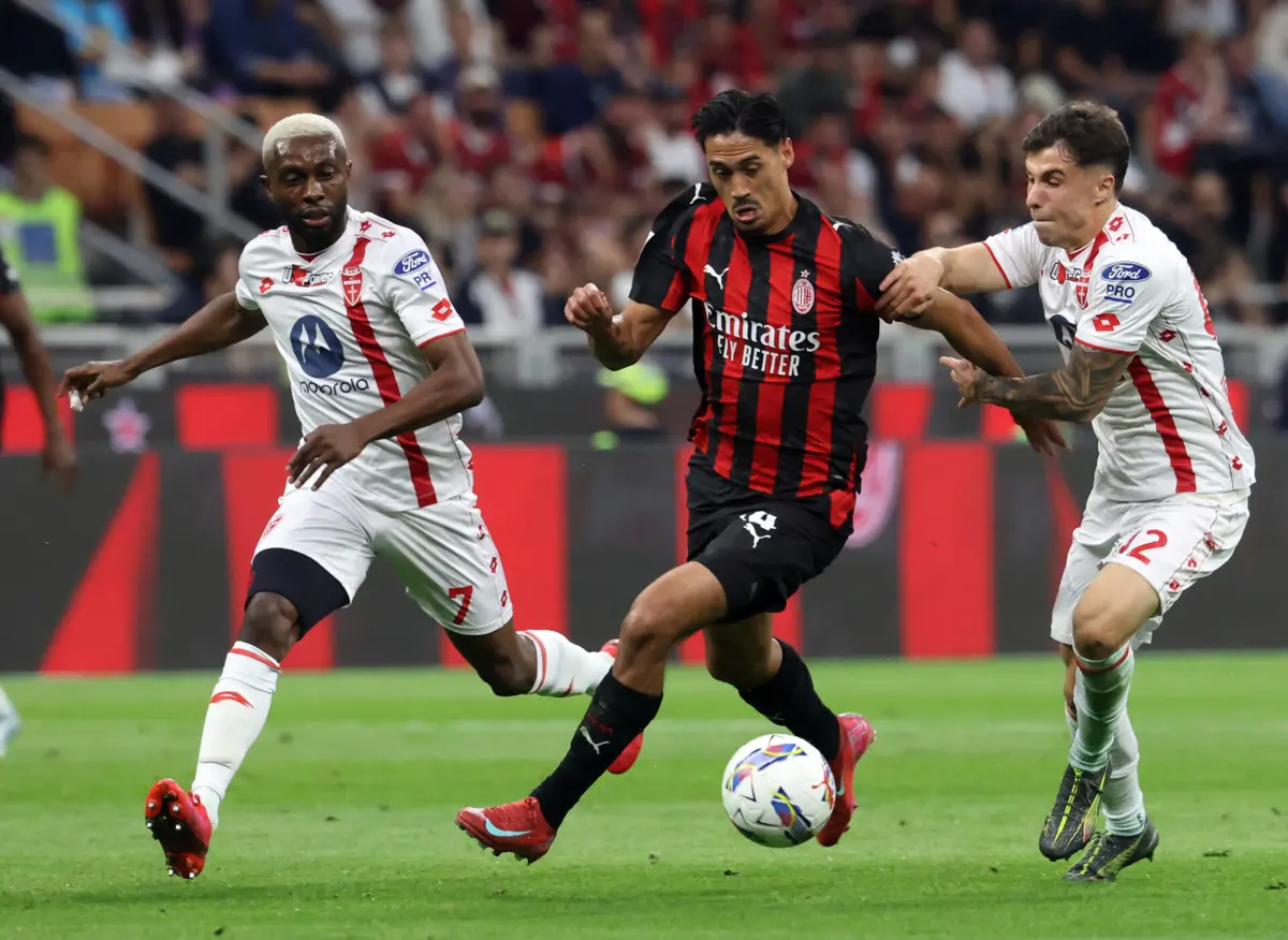 Imagem de contexto do artigo Manchester City contrata médio ao Milan