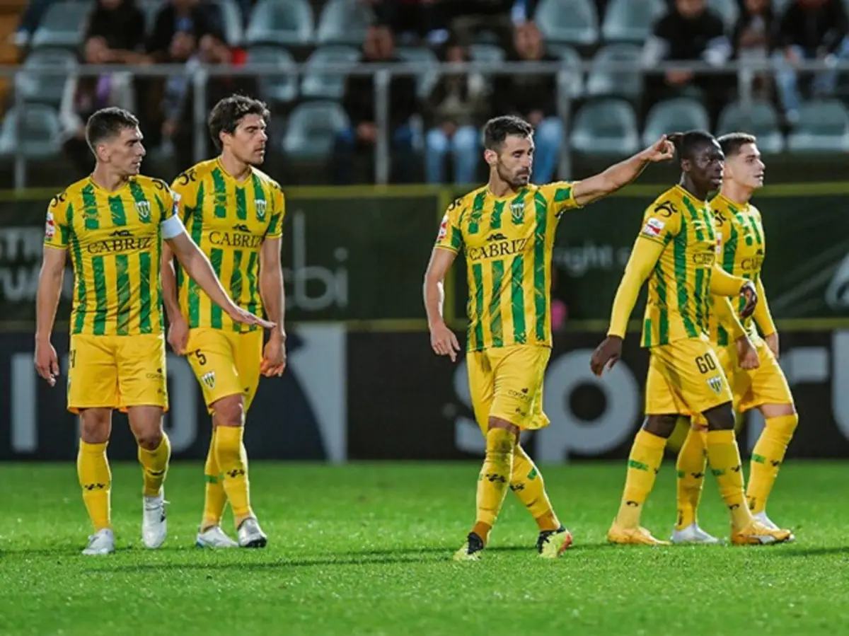 Tondela arrisca-se a falhar encontro com o Nacional