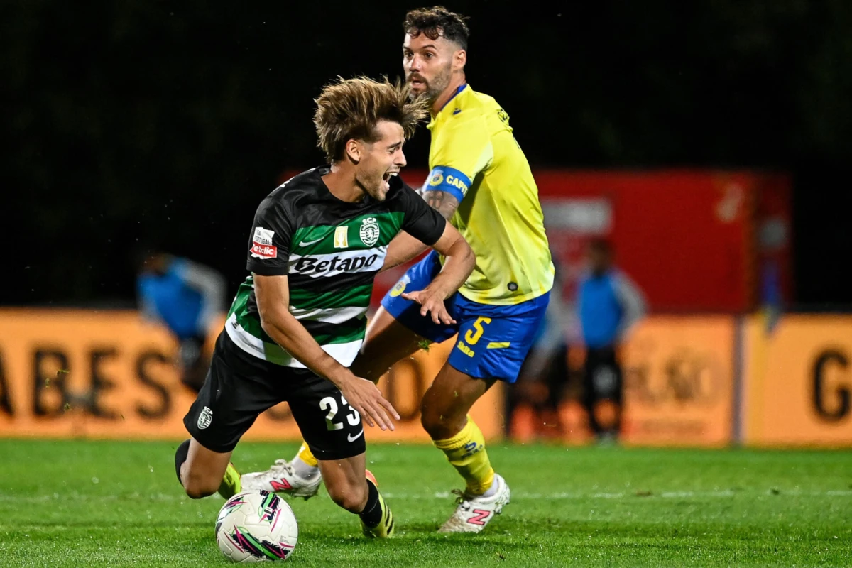 Bragança e David Simão ( MIGUEL RIOPA AFP)