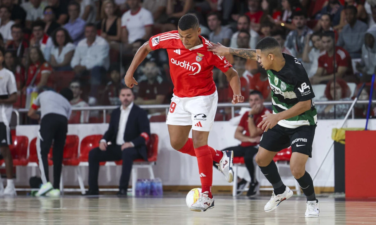 Imagem de contexto do artigo Benfica vence Sporting em casa, no prolongamento, e empata final da Liga de futsal