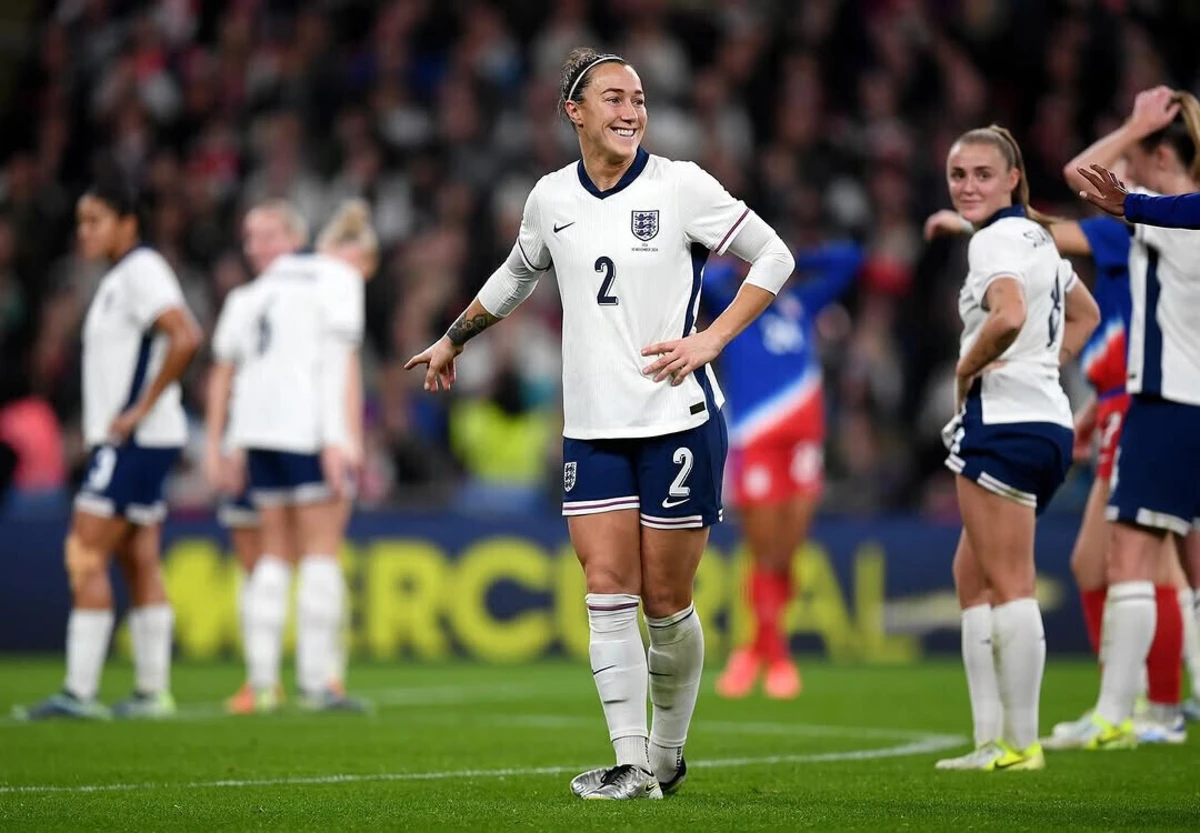 Lucy Bronze (créditos: Instagram)