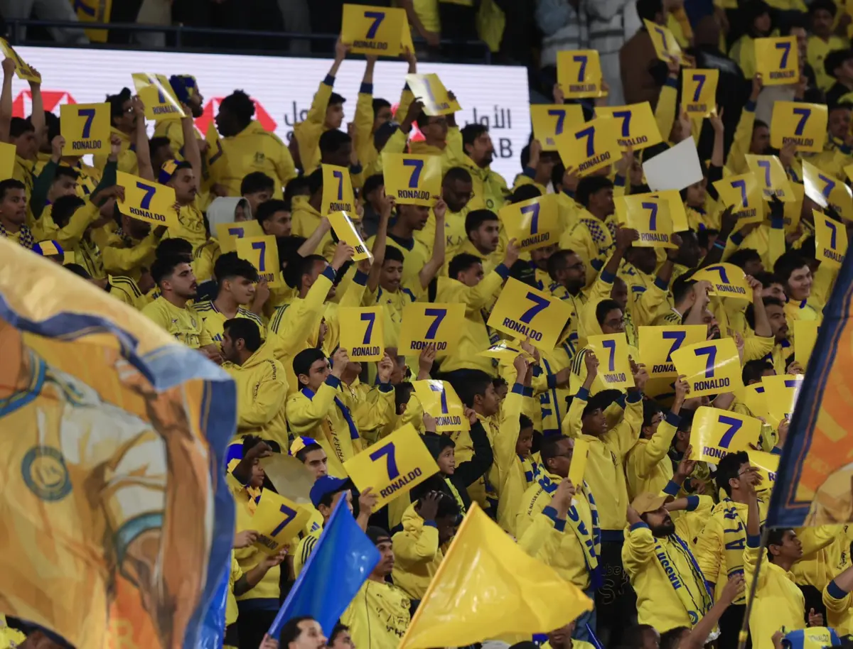 Imagem de contexto do artigo Al Nassr distribui cartazes de apoio a Ronaldo. Veja o ambiente no estádio