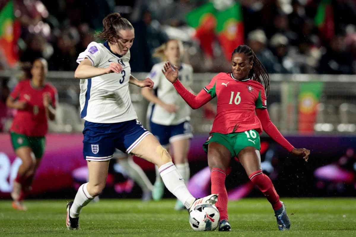 Diana Silva foi a porta-voz da Seleção feminina esta segunda-feira (Créditos: EPA)